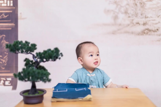 广州借卵试管代怀包男孩孕妇几个月有反应